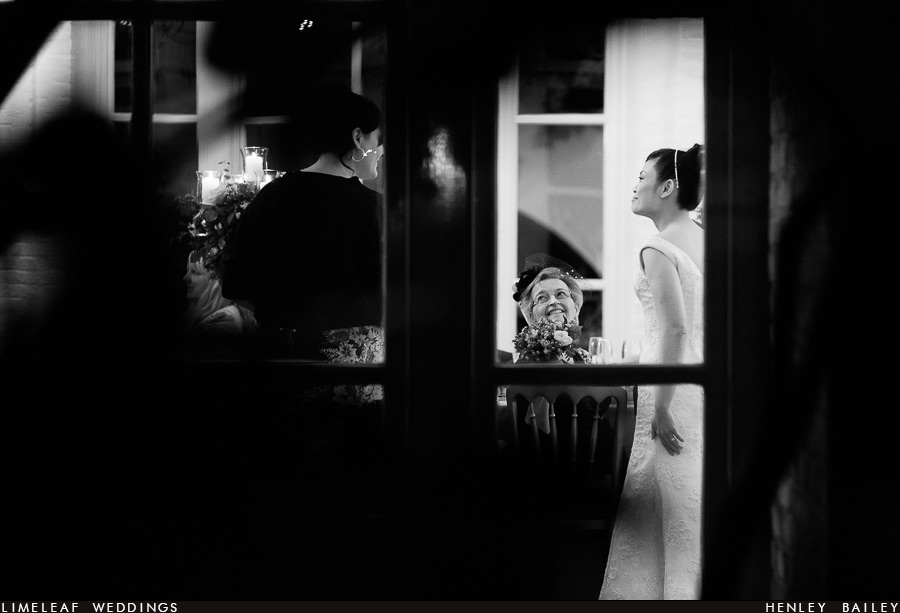 Family moment with wedding party